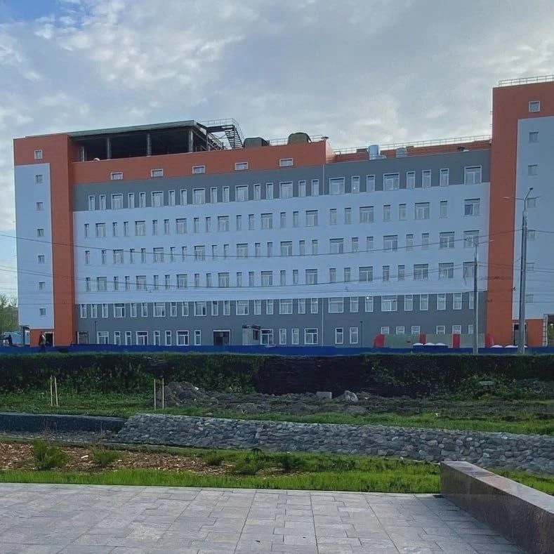 🏥 Хирургический корпус бывшей БСМП в Петрозаводске сдадут позже