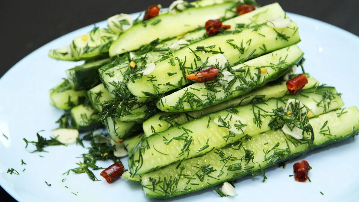 Быстрые малосольные огурцы за несколько часов 🥒✨