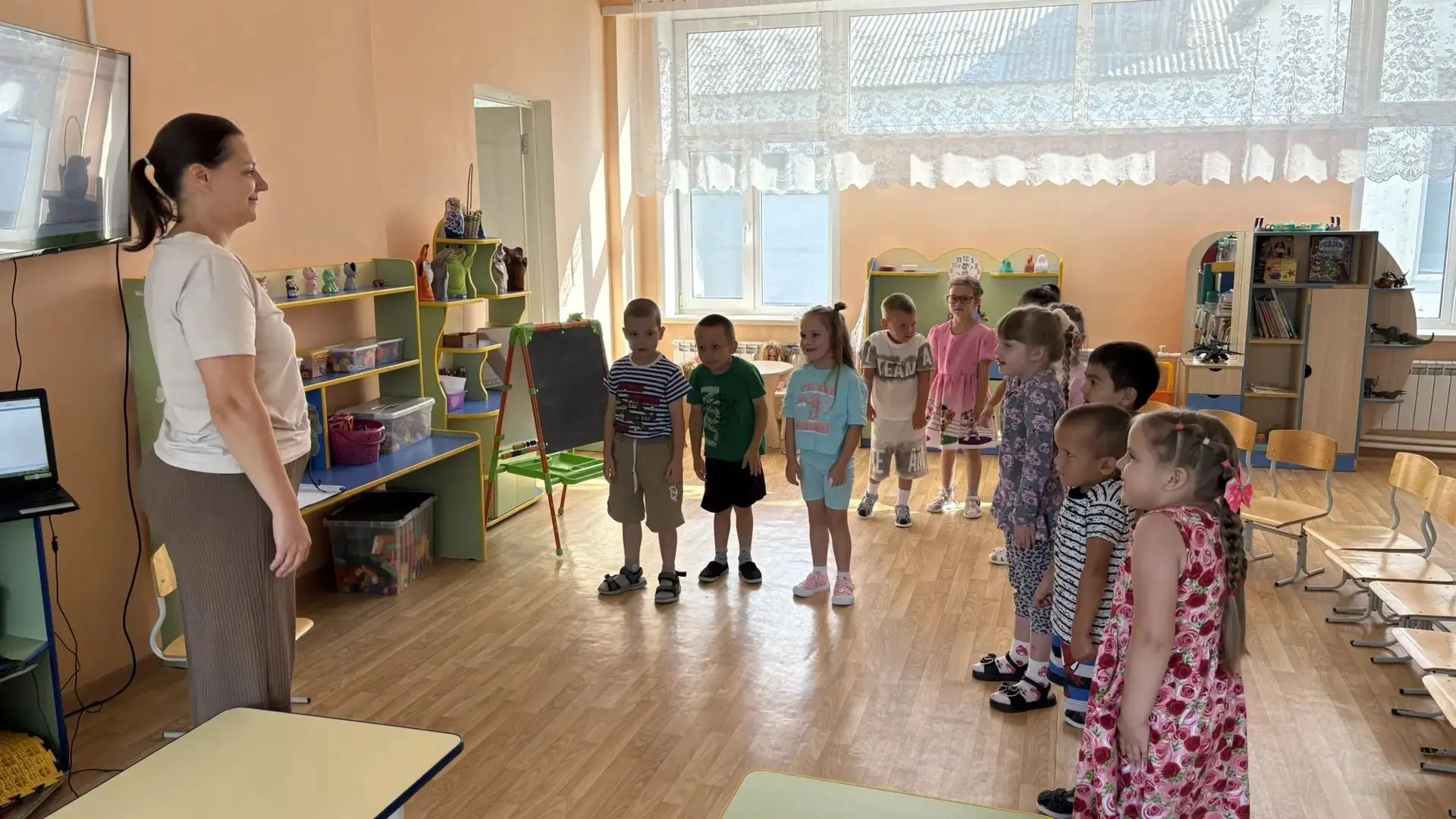 Вчера в нашем детском саду в старше-подготовительной группе "Василёк" прошло увлекатель...