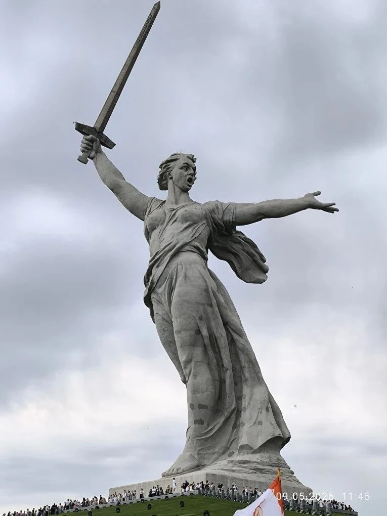 Мама бойца Бура поздравляет бойцов 1430 гвардейского полка с Днём Победы  От всего сердца, от всех м