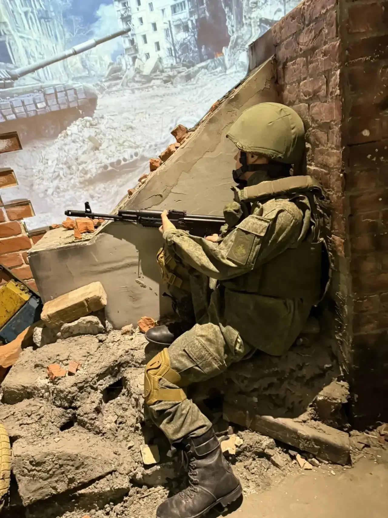 22.05 учащиеся 8б класса посетили Музей военной истории. 🪖 Ребята были впечатлены экспозициями, отра