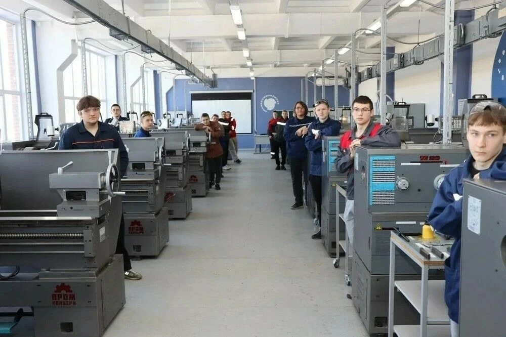 👩‍🏫  Южноуральские техникумы и колледжи ждут будущих профессионалов

В Челябинской области, как и 