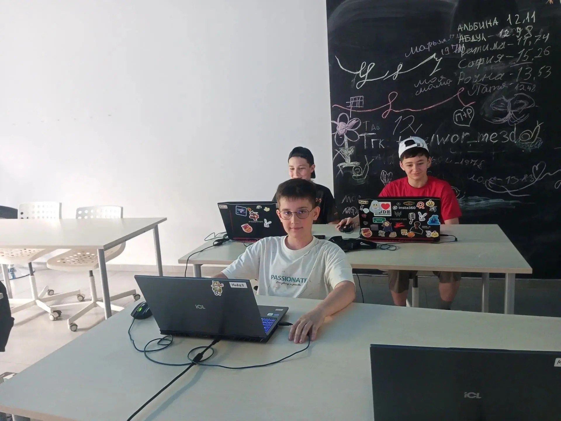Лагерь продолжает открывать новые горизонты, а  работа в «Кванториуме» -  это всегда шаг в будущее. 