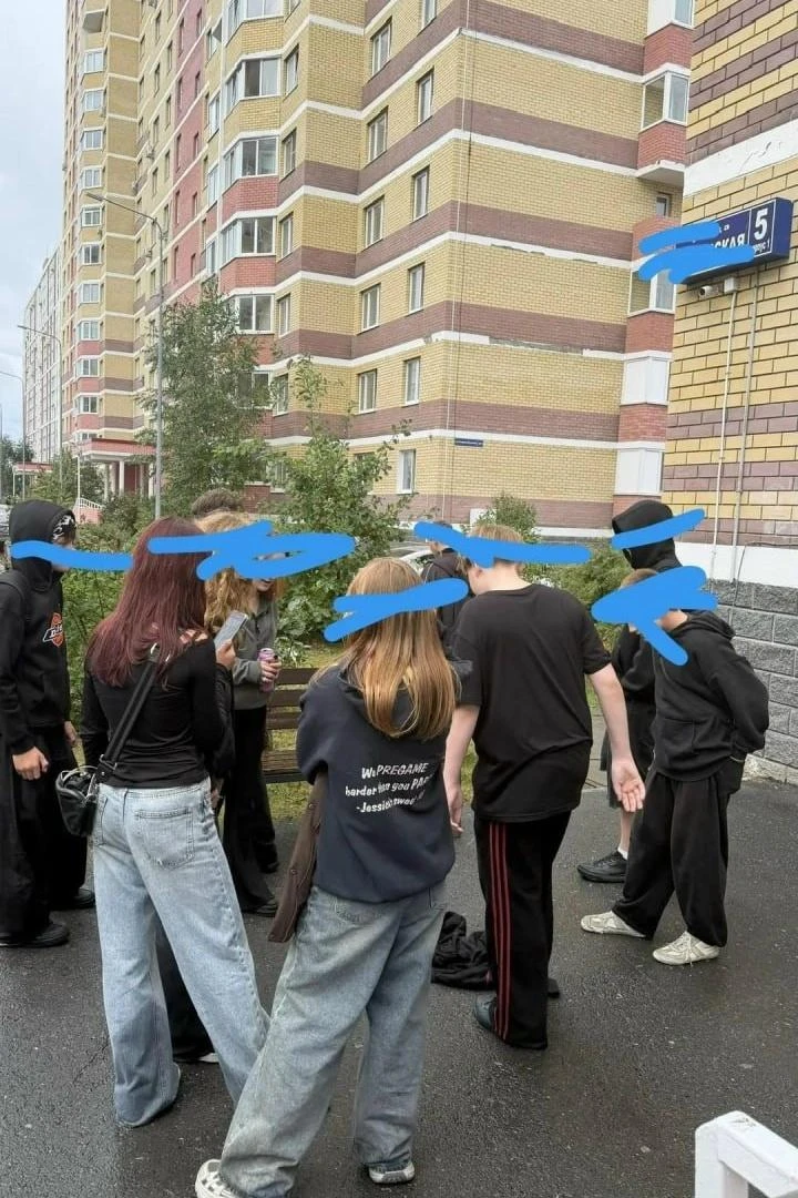 Подростки избили ребёнка на детской площадке в Тюмени