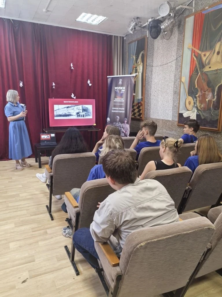 В рамках проекта «Успех в единстве поколений» Музей истории города Бронницы и Молодёжны...