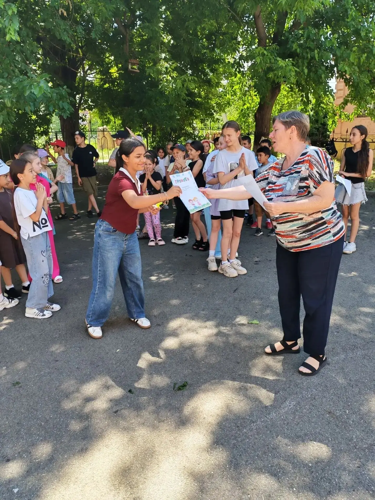 В пришкольном лагере продолжаются насыщенные и интересные летние дни. ☀️
За это время ребята успели 