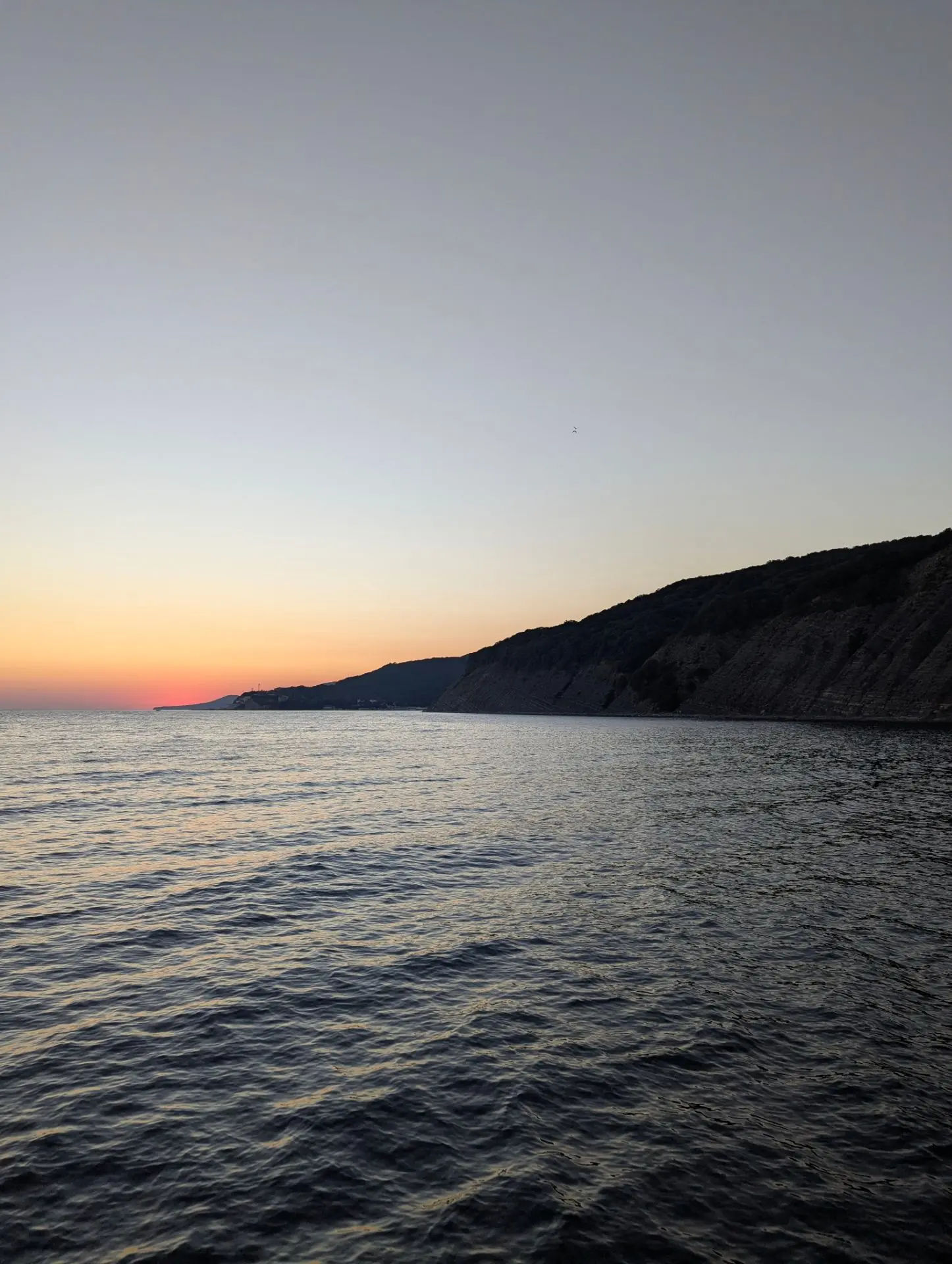 Сегодня ходили в море на Барракуде, на закат. Шикарно💚💙🥰