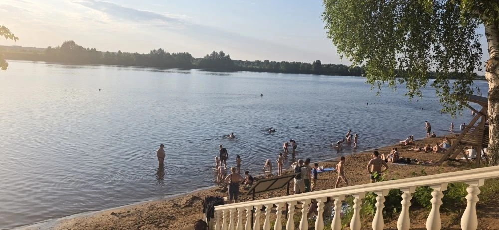 В Гидрометцентре сообщили ТАСС, что вода в реках Москвы и Подмосковья теплее, чем в Сочи.