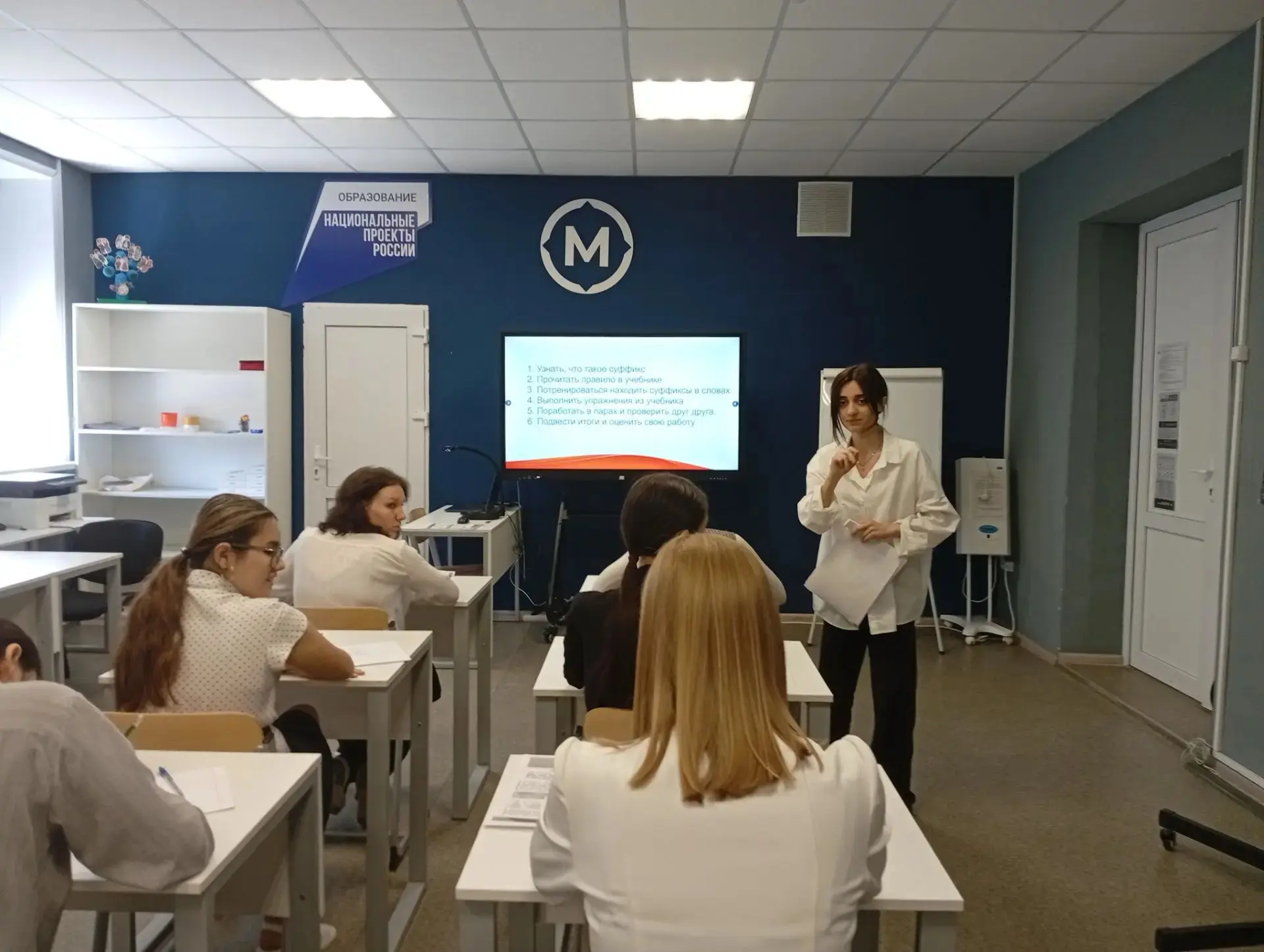 В колледжах и вузах Астраханской области продолжаются демонстрационные экзамены.
Это практические ис