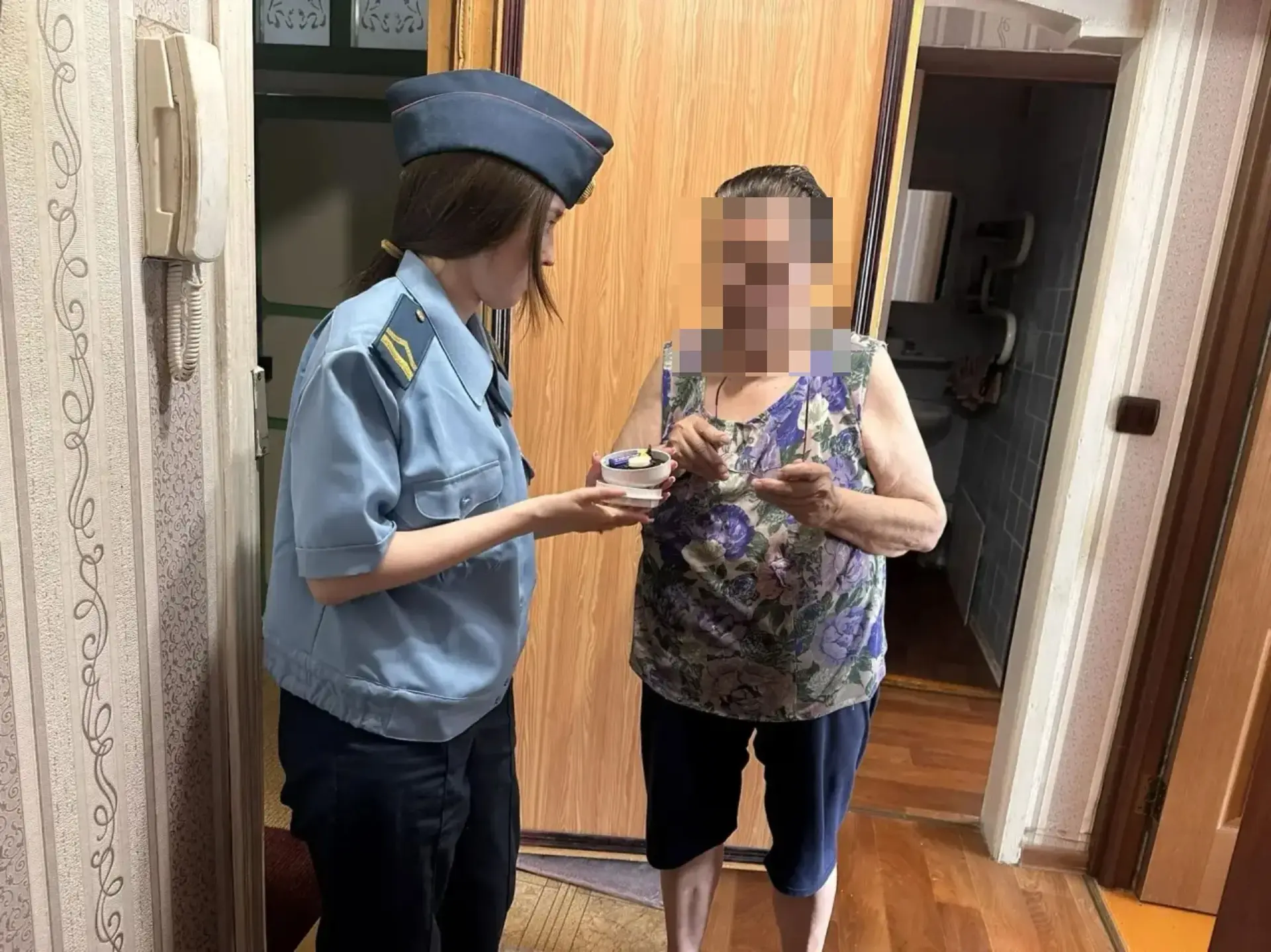 🚨Инженеры отделов профилактики пожаров МБУ УПО г. Уфы посещают уфимцев и вручают автон...