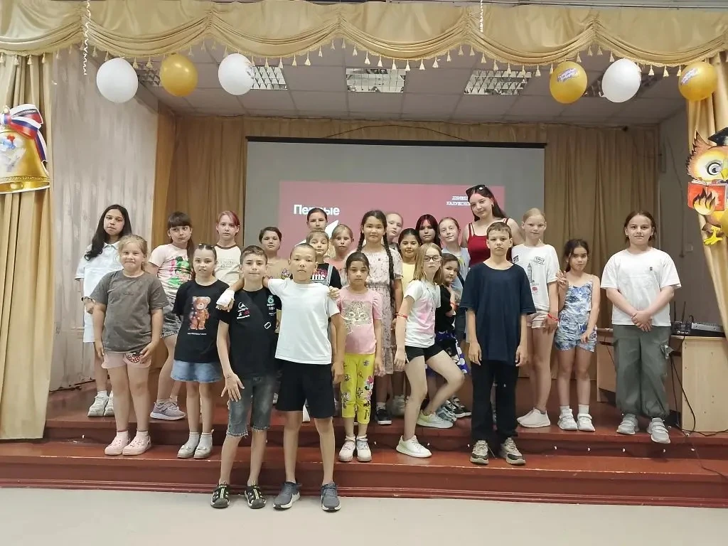 ✅День с ПЕРВЫМИ👍
📌Сегодня в нашей школе царила особая атмосфера – мы принимали дорогих гостей, нас