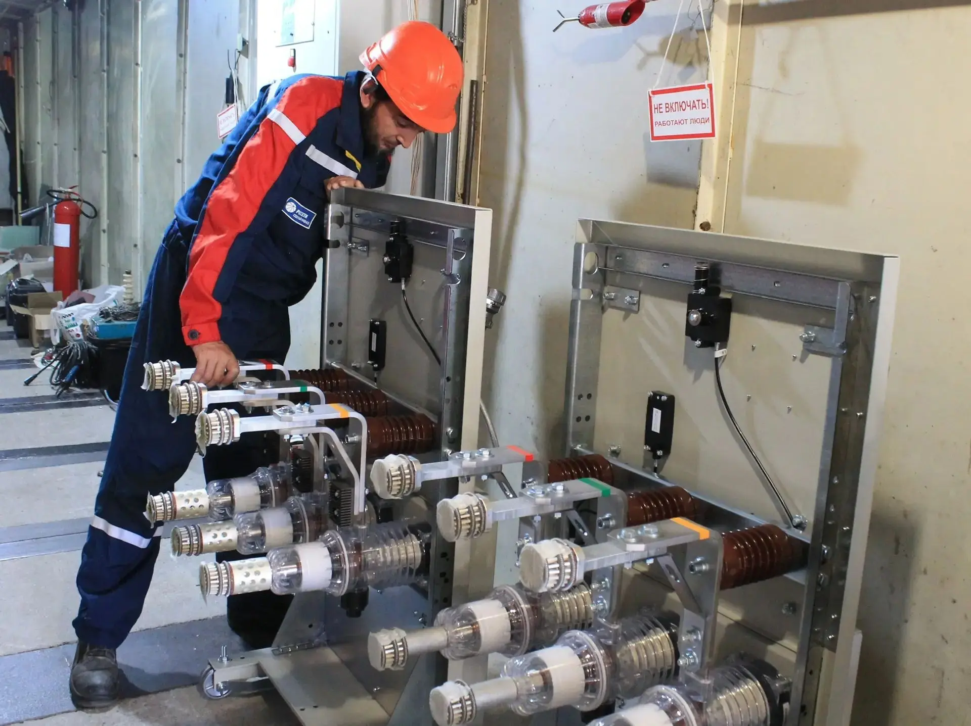 «Россети Северный Кавказ» установили новое экологичное коммутационное оборудование на п...