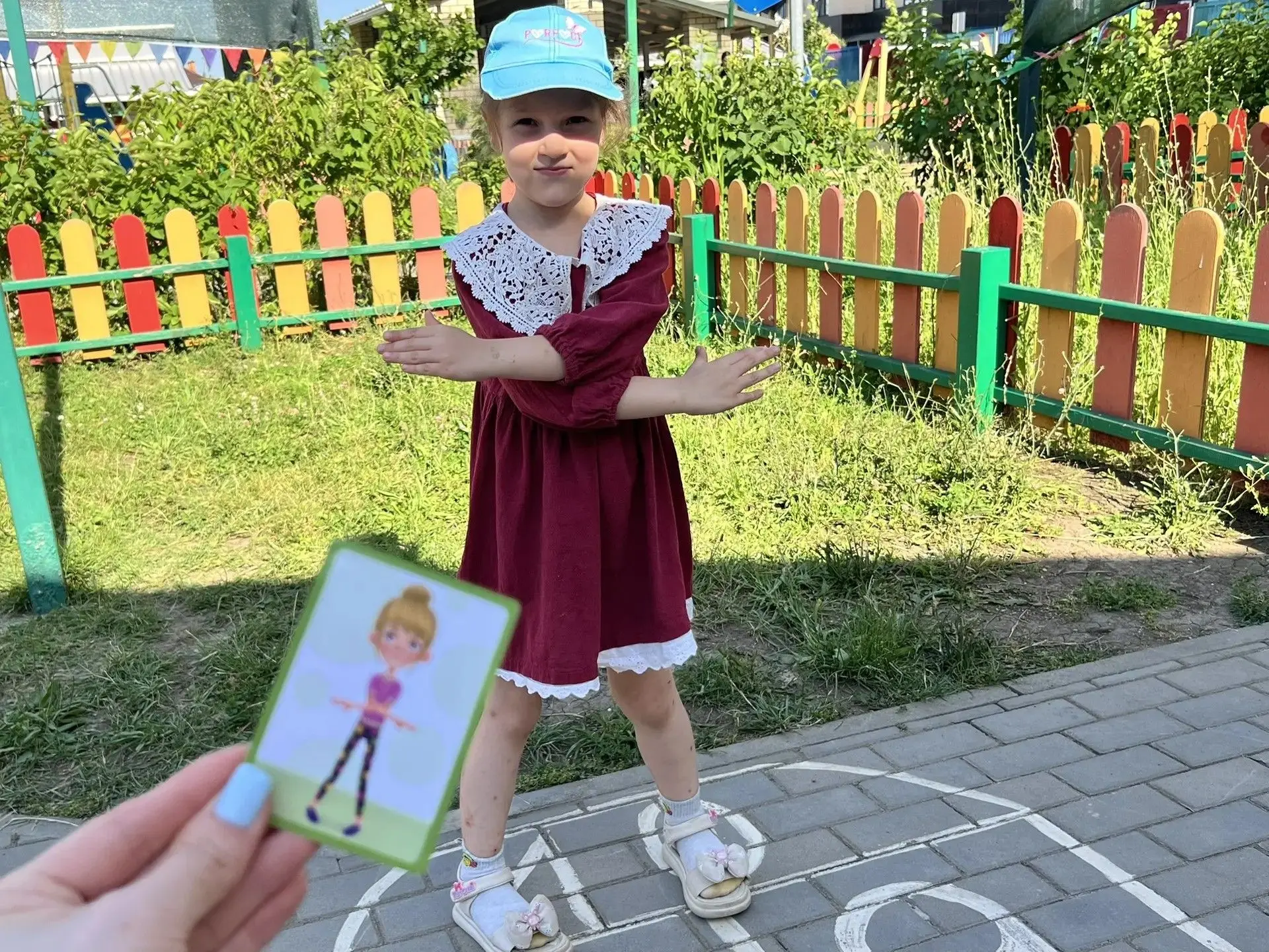 Играем с пользой: «Повтори позу» 🧩
Воспитанники подготовительной к школе группы выполняют увлекател