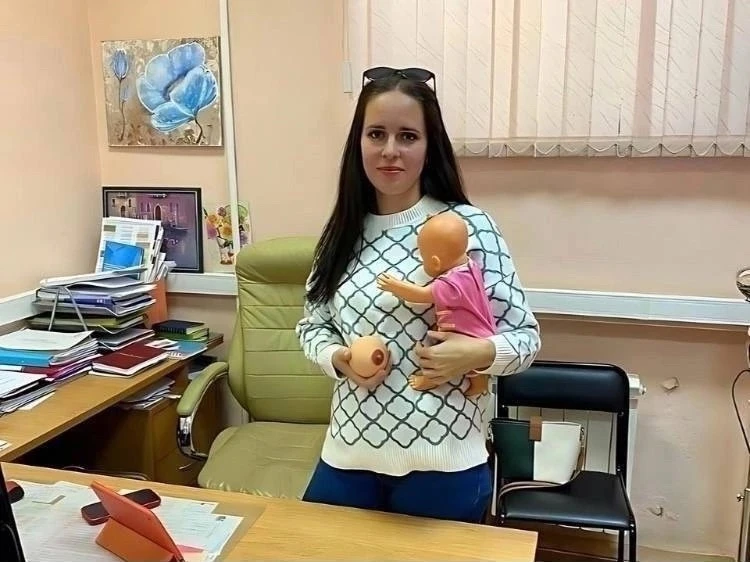 Уважаемые дамы!
