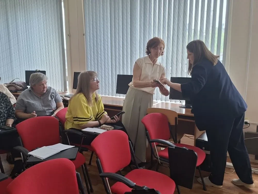 В институте образования завершились курсы для педагогов по использованию искусственного интеллекта и