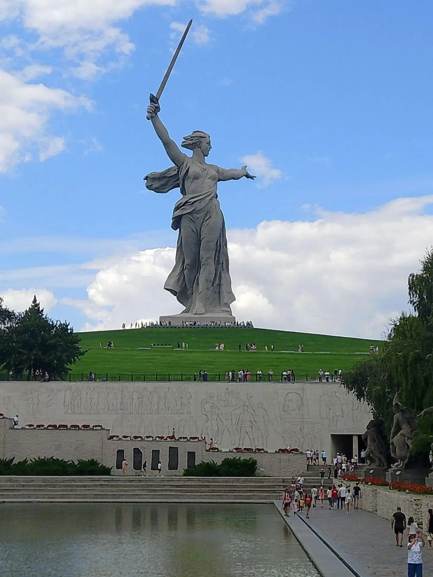 ☀️ Лето — это пора ярких впечатлений, новых открытий и, конечно, заслуженного отдыха! Наши ученики н