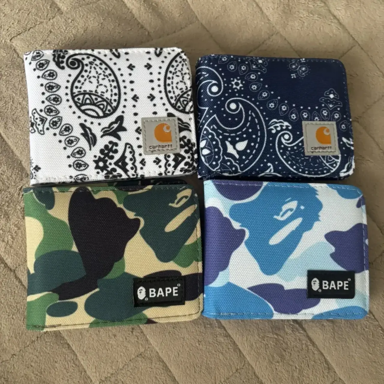 Продам свои кошельки Bape и Carhartt

Цена: 500 рублей, за каждый
📞79871874993

💬Подписаться на ба