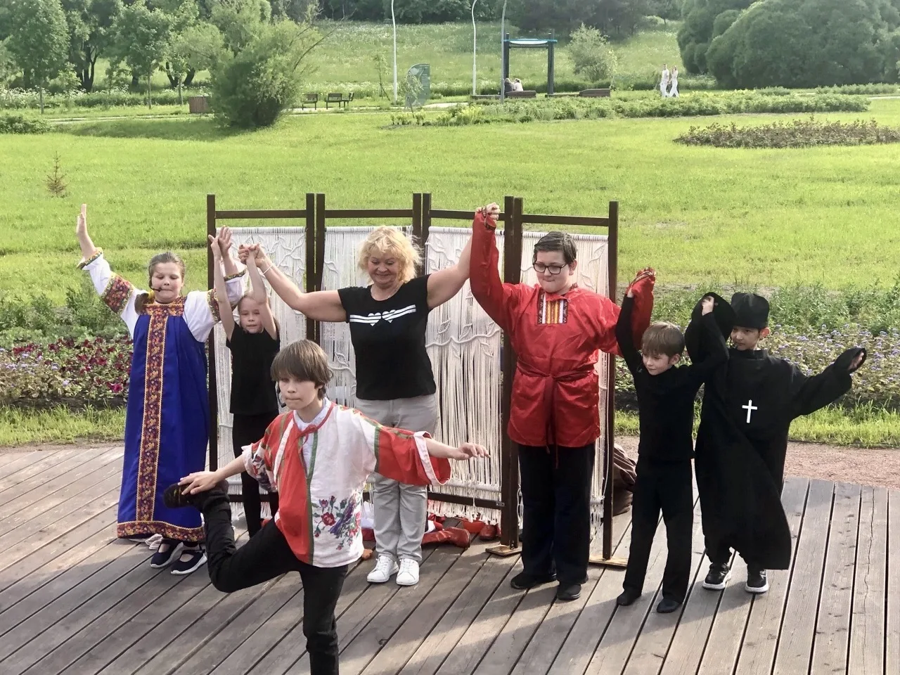 🎭✨ Пушкинские строки ожили на сцене

5 июня стартовала большая праздничная программа «Путешествие п