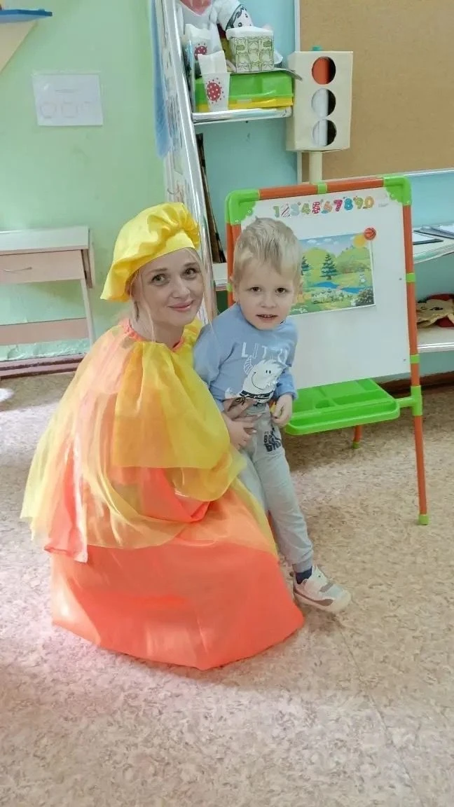 «Здравствуй, лето!» Встречаем солнечное тепло творчеством и радостью
