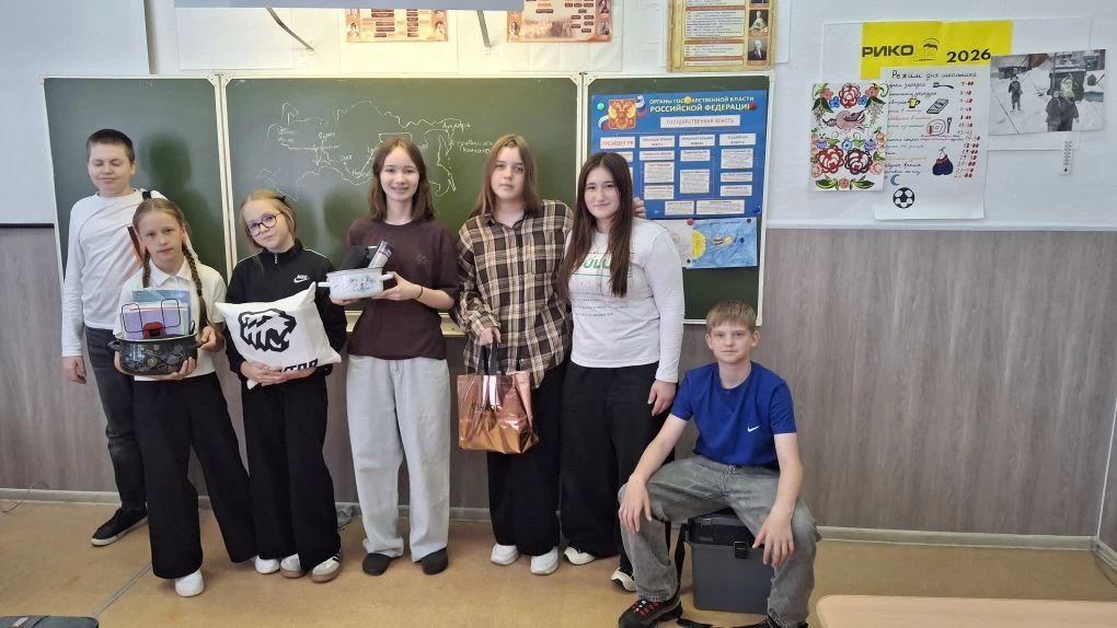 Конец учебного года - это время когда мы все ждём долгожданные каникулы! А ещё можно прийти в школу 