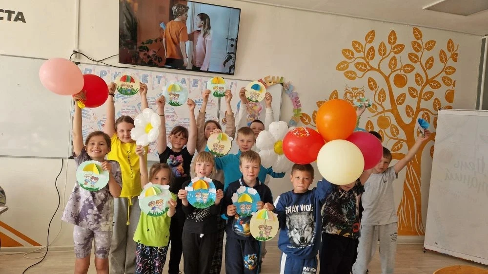 🌞 Лето продолжается! День третий на нашей площадке

Третий день летней смены в школе пролетел незам