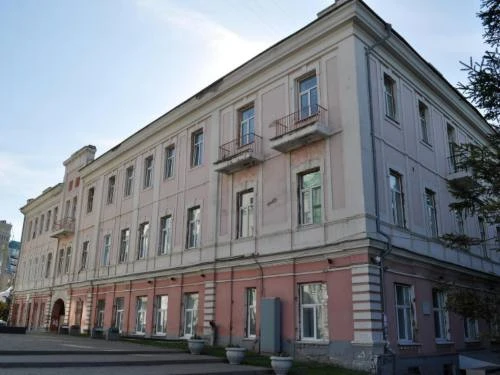 ⚡️ Омский госпиталь ветеранов войн оштрафовали на 150 тысяч рублей из-за нарушений в пи...