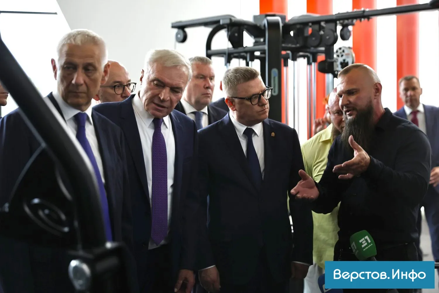 Текслеру и Рашникову презентовали фитнес-центр мирового уровня и Дворец торжеств в Магн...