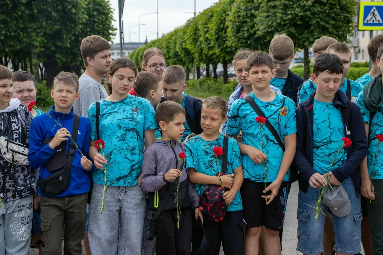 В лагере «Новое время» прошёл День памяти и скорби. В этот день каждый осознал, насколько важно помн