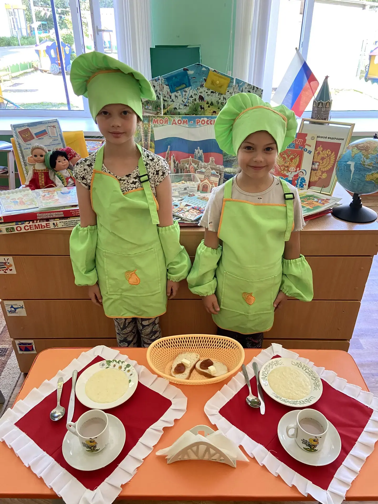 На связи рубрика "Вкусные будни"
Сегодня в нашем детском саду на:
🍽️Завтрак - Каша молочная "Дружба