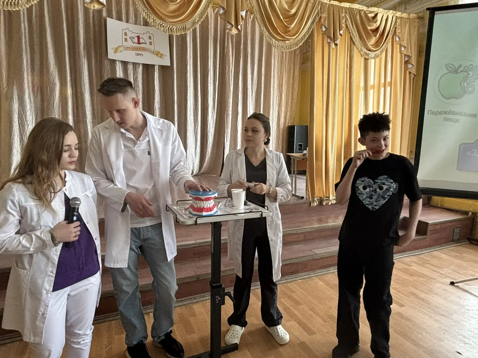 Сегодня 05 марта Профурок в 6х классах прошел необычно!