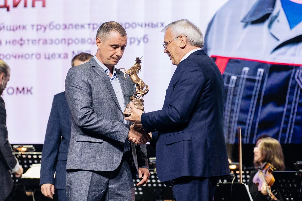 Что превращает трудовой коллектив в семью? Отношение к работе. Когда человек не просто «оттрубил сме
