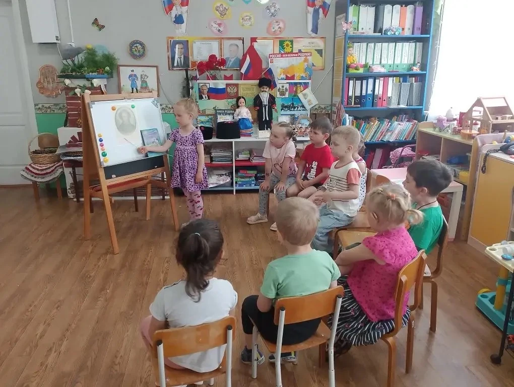 📣 Сегодня в группе «Казачата» прошёл познавательный и творческий день! 📘📚
