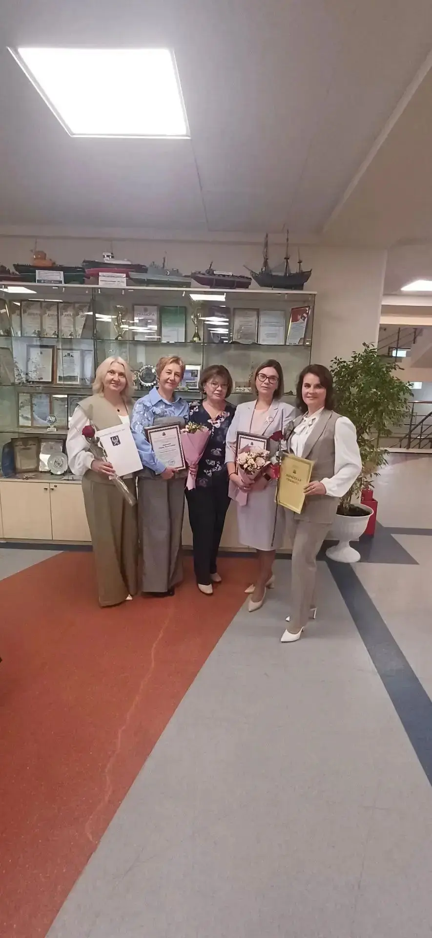 🥳Поздравляем наших коллег с получением высоких наград!