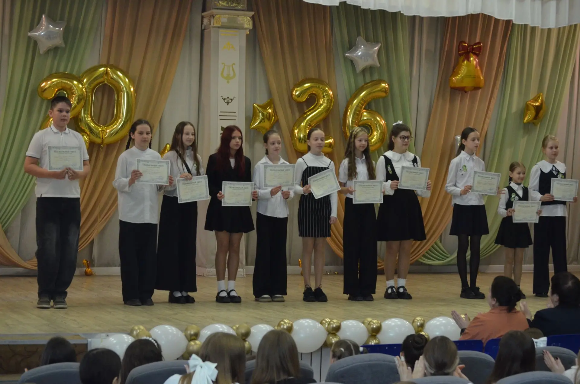 ✨ Сегодня в гимназии прошёл традиционный Слёт отличников — день, когда особенно приятно видеть столь