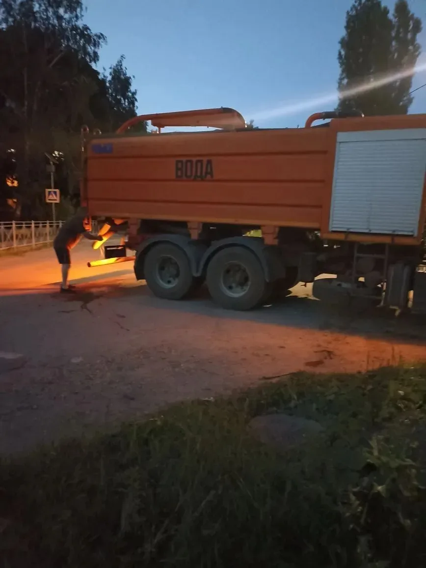 Вчера вечером поступила заявка о засоре канализационной сети по адресу: ул. Мичурина, 9/2.

Аварийна
