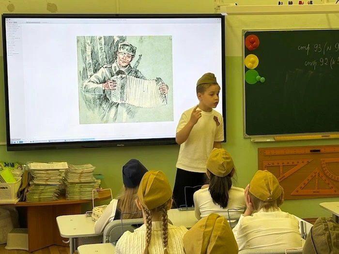 🪖 Памятное патриотическое мероприятие   В преддверии 81-годовщины Победы под руководством М.В. Роман