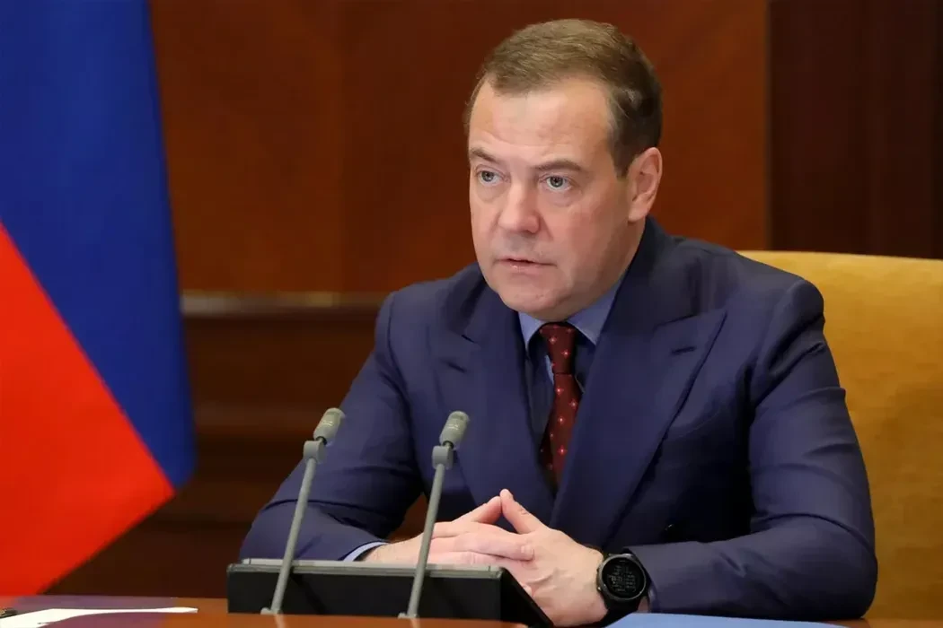 Medvedev migrantlarning kompakt yashashiga qarshi  Rossiya migrantlarning yashash sharoitlari ustida