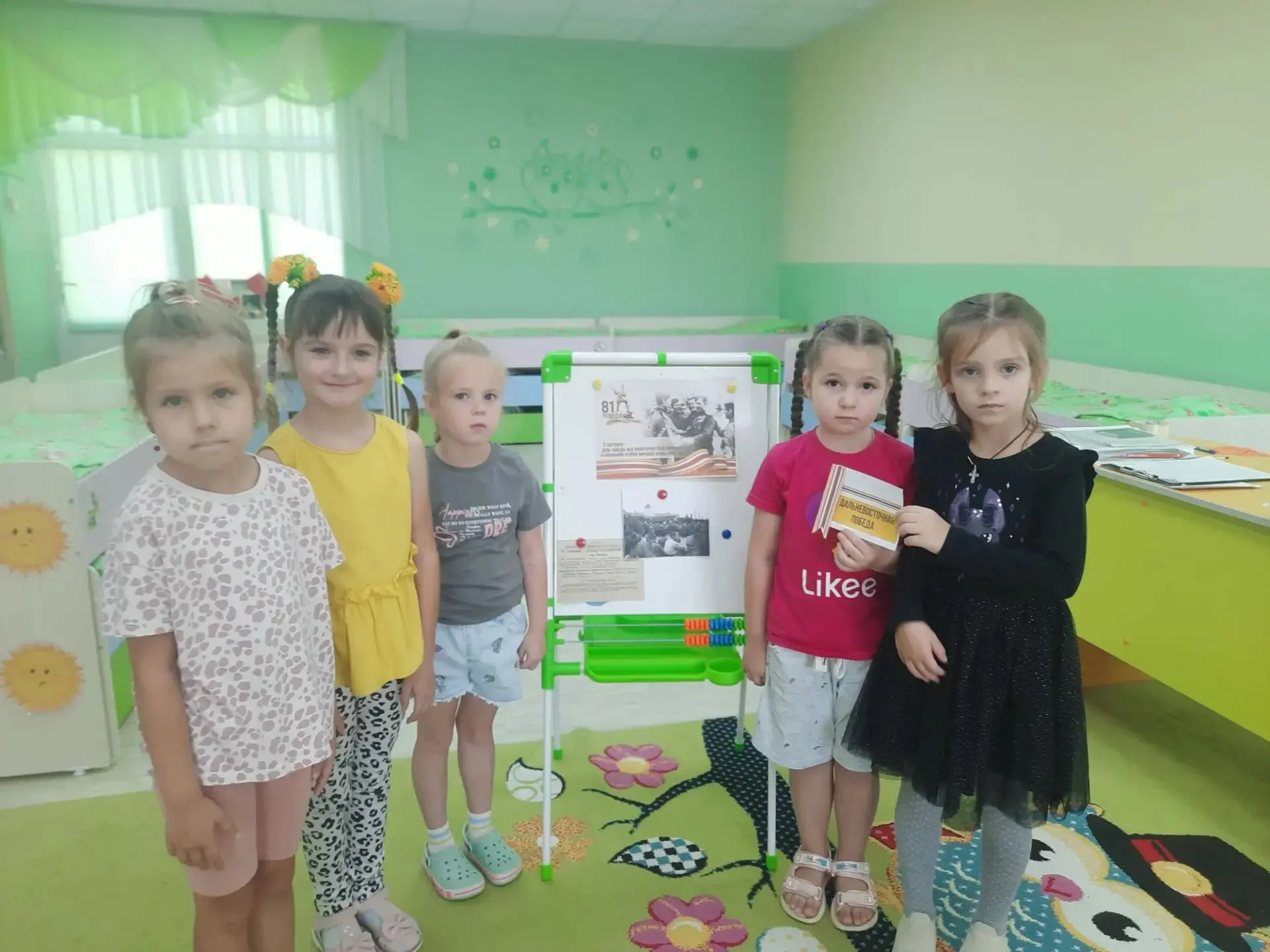 В нашем детском саду прошло занятие для старших дошкольников, приуроченное к Дню Победы...