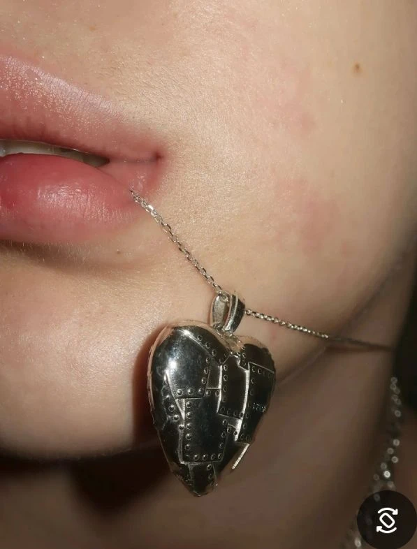💔 Символичное украшение от Symptom