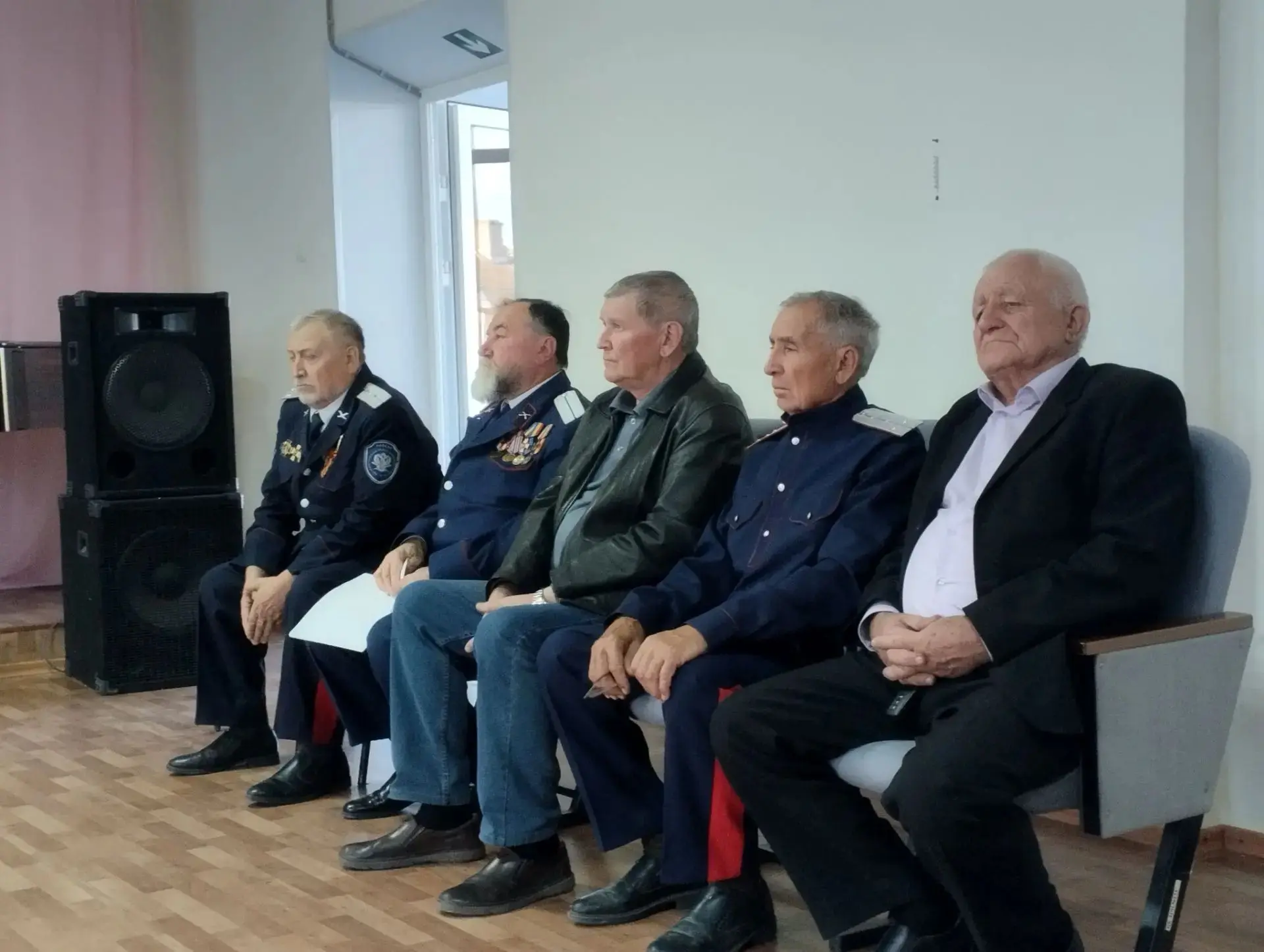 Сегодня в малом зале ДК "Победа" прошло заседание отчётно-выборного круга юртового каза...