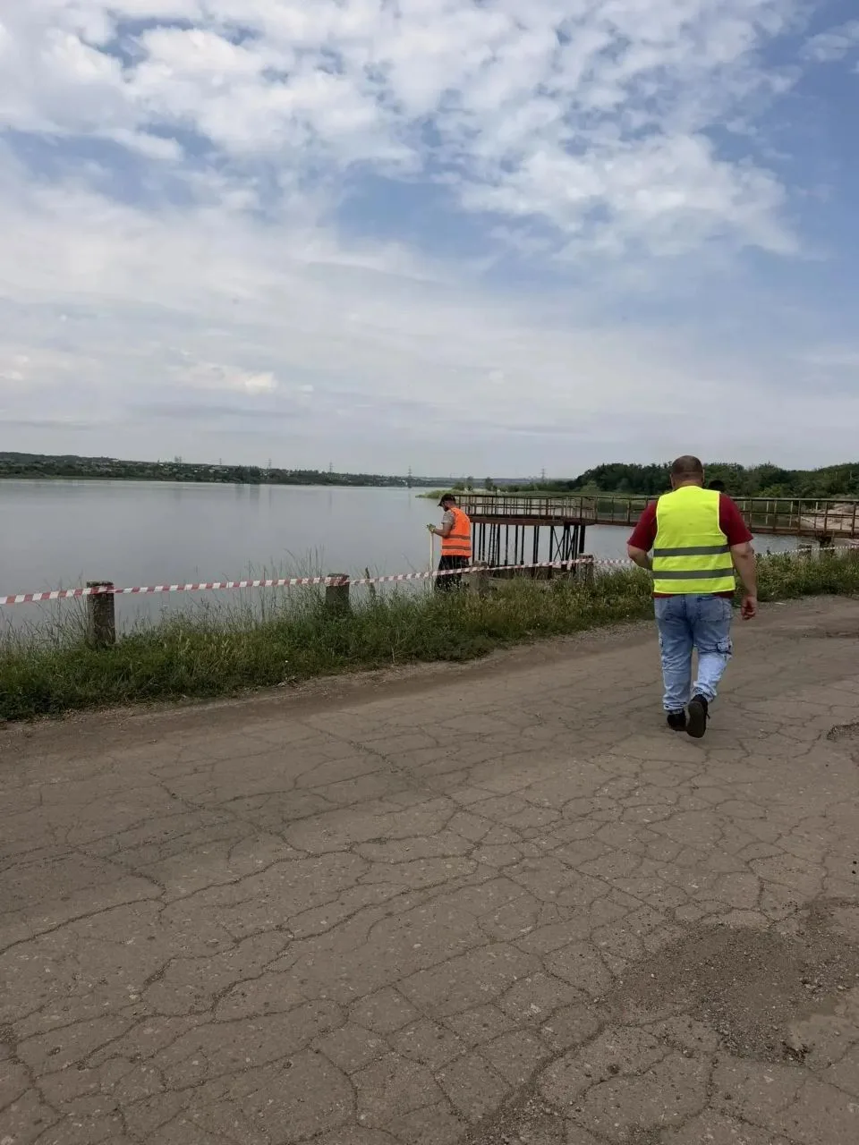 На Донецком море приступили к выполнению капитального ремонта гидротехнических сооружений.