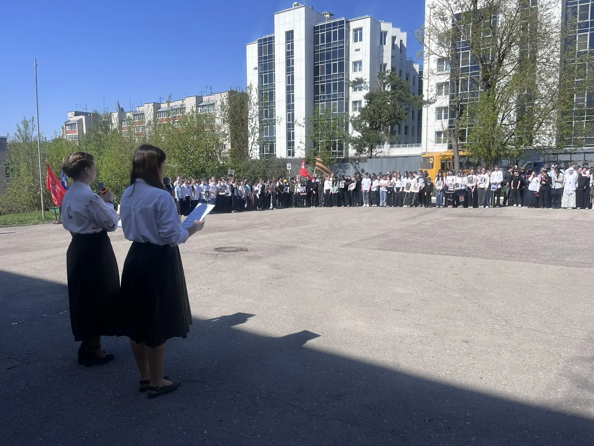 🇷🇺 Мы помним! В нашей школе прошла акция «Бессмертный полк»  🗓️Сегодня, 5 мая, наша школа присоедини