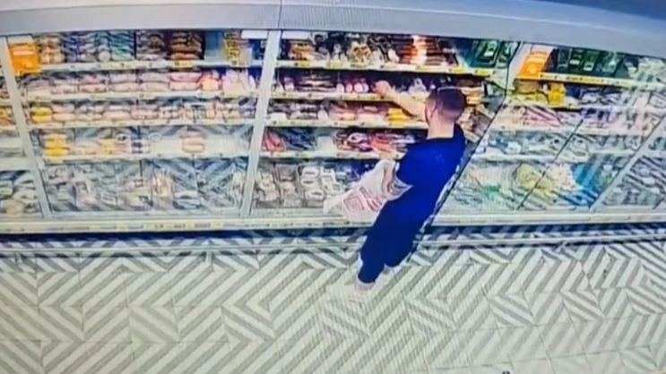 👮🏻‍♂️ Брянские полицейские раскрыли серию магазинных краж

❗️ Причастность 36-летнего уроженца Орл