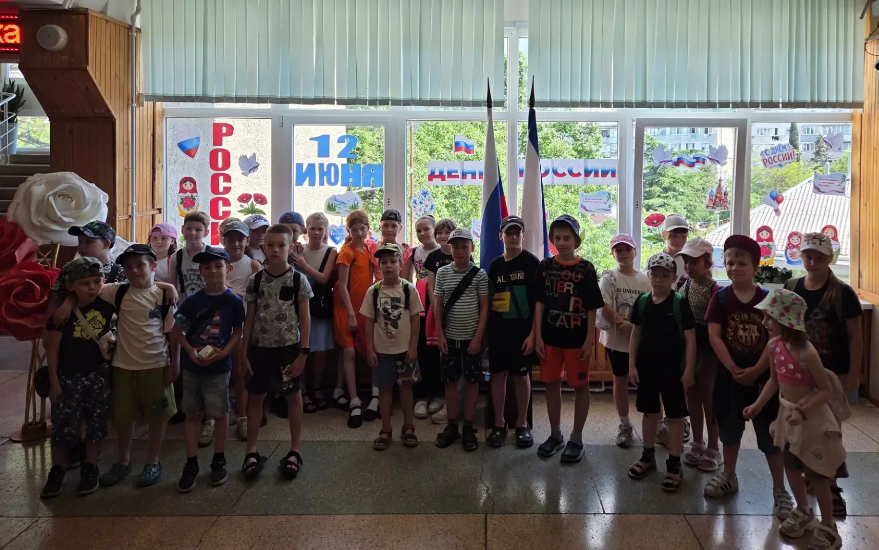 День России в ГБПОУ РК «ЯЭТК»: праздник единства и профориентации.
В ГБПОУ РК «ЯЭТК» ярко и торжеств