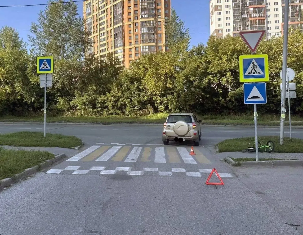 🚓 Вечером в четверг на улице Краузе водитель Toyota RAV4 сбил школьницу. 43-летний муж...