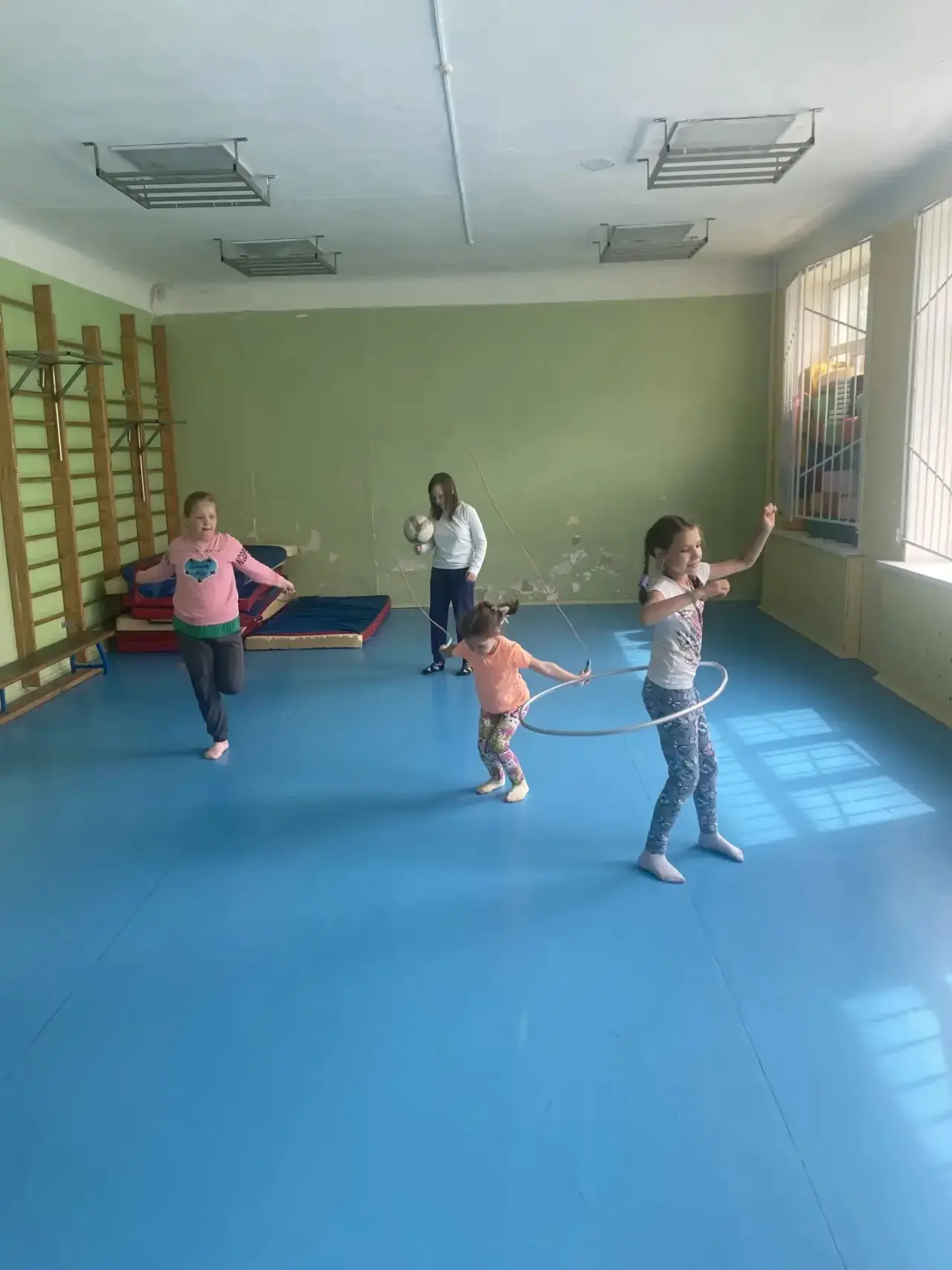 🎉 Отличные новости из нашей школы! 🎉  

Вчера у нас кипела жизнь: ребята из летнего лагеря устроил