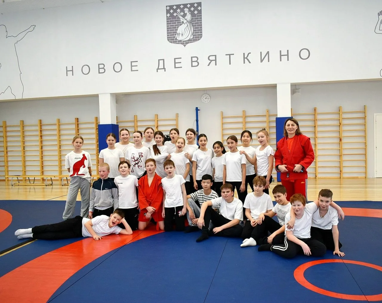Уроки самбо в Ново Девяткино.  🥇🥈🥉Учащиеся 5-7 класса МОУ «Новодевяткинская СОШ №1» приняли участие 