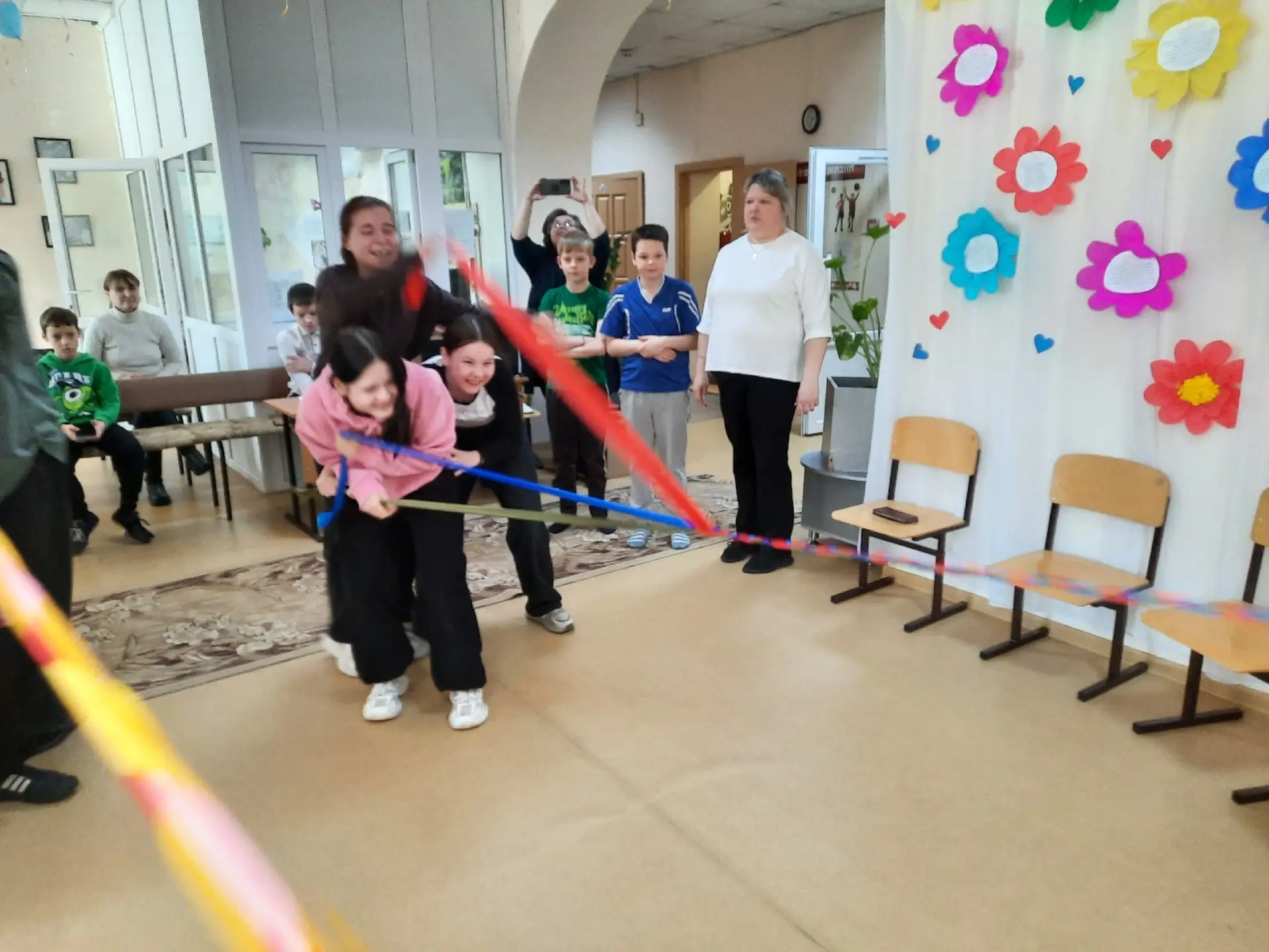Сегодня у наших педагогов и девчат прошел конкурс "А, ну-ка, девочки!", приуроченный к ...