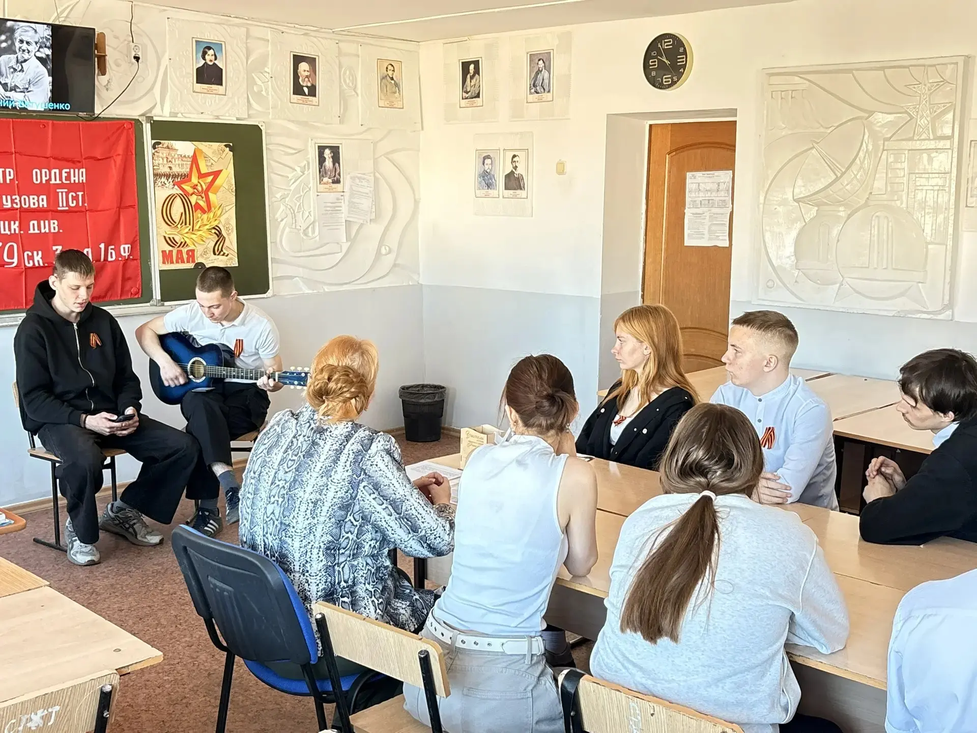 СЕКРЕТНОЕ ОРУЖИЕ ПОБЕДЫ     📚Это стихи, песни, марши, художественное слово, картины, плакаты, которы