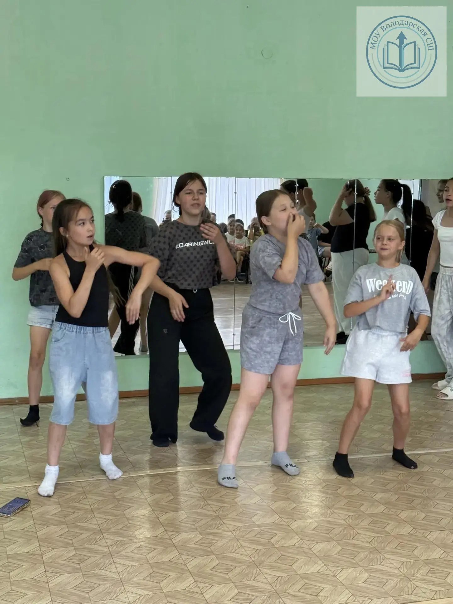 В пришкольном лагере #ГородДетства прошёл ещё один день, полный событий и новых открытий.🌈

Воспита